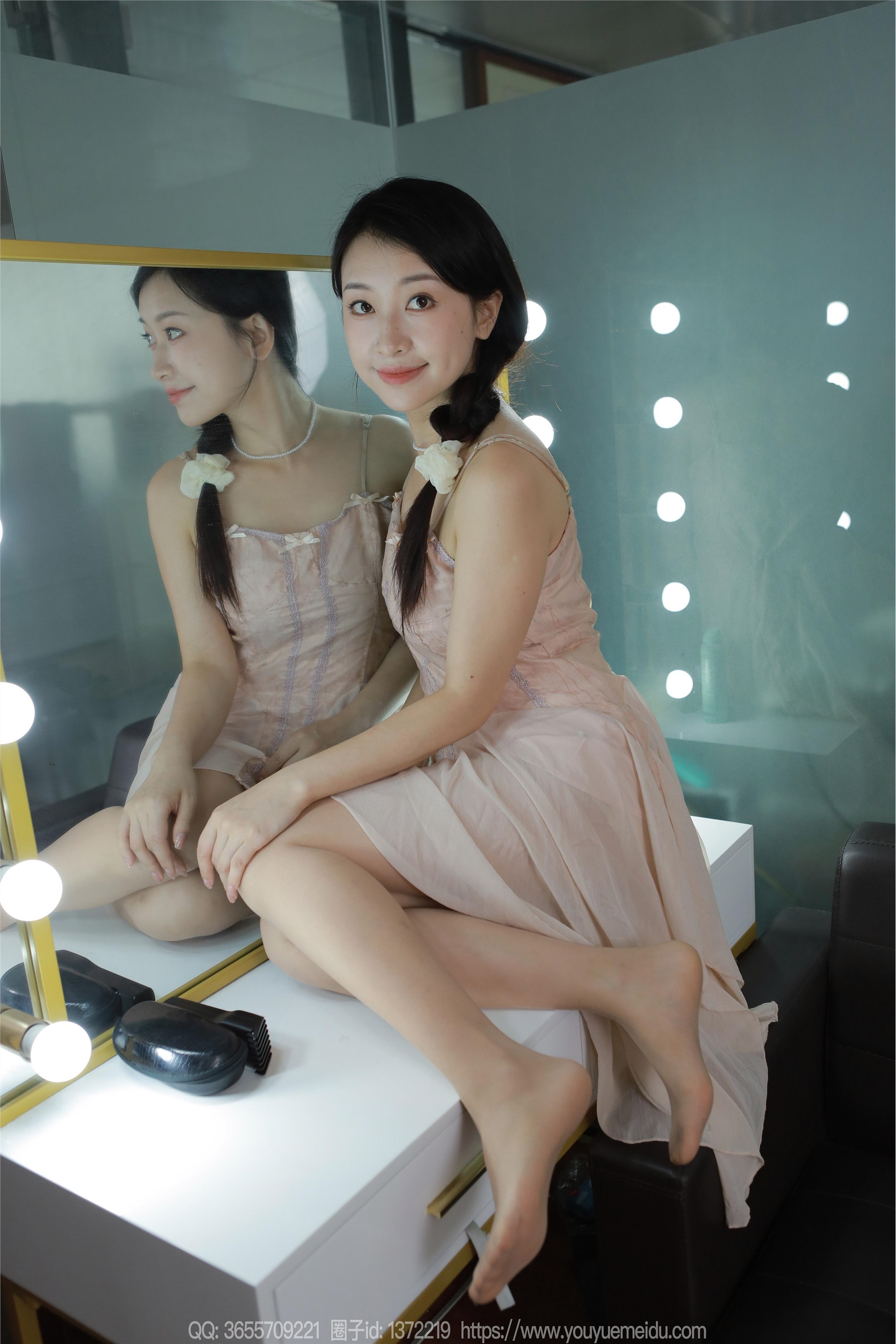 IESS异思趣向  2024.08.05 丝享家 1812 小婕《藕粉吊带裙》